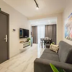 New - Only Unit 6 - Modern 2-bedroom With Common Heated Jacuzzi By Sf Homes *