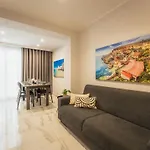 New - Only Unit 6 - Modern 2-bedroom With Common Heated Jacuzzi By Sf Homes 아파트 Saint Julian's