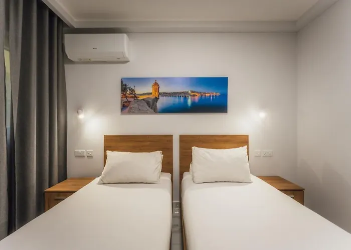 Apartman New - Only Unit 6 - Modern 2-bedroom With Common Heated Jacuzzi By Sf Homes San Ġiljan