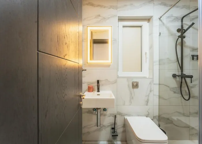 New - Only Unit 6 - Modern 2-bedroom With Common Heated Jacuzzi By Sf Homes