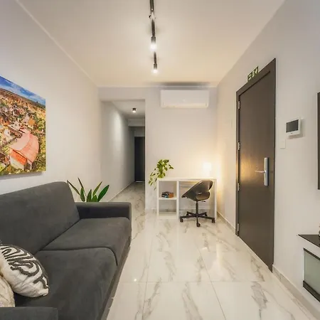 New - Only Unit 6 - Modern 2-bedroom With Common Heated Jacuzzi By Sf Homes