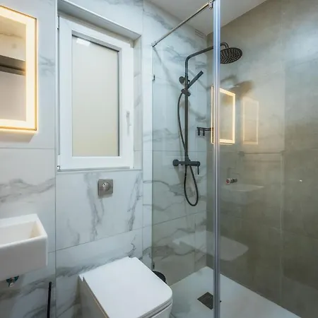 New - Only Unit 6 - Modern 2-bedroom With Common Heated Jacuzzi By Sf Homes *