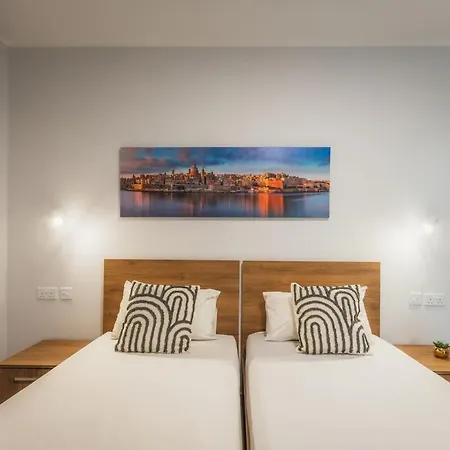New - Only Unit 6 - Modern 2-bedroom With Common Heated Jacuzzi By Sf Homes Lejlighed